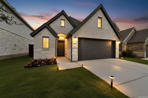 2744 Barkey Spgs, San Antonio, TX 78245