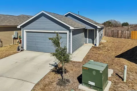 13511 Barton Cv, San Antonio, TX 78253