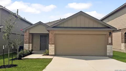 5313 Grass Hill Dr, San Antonio, TX 78238