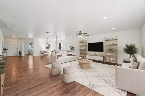 9106 Sycamore Cv, San Antonio, TX 78245