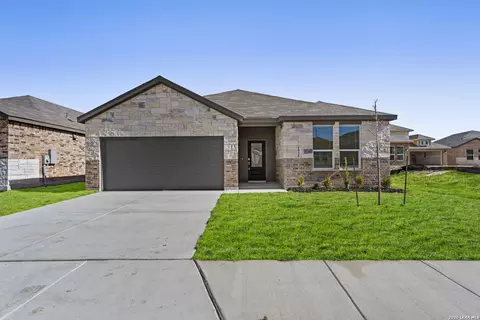 1935 Longspur Cv, New Braunfels, TX 78130