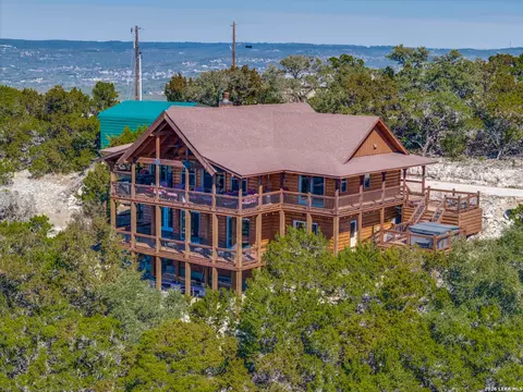 313 Timber Rdg, Pipe Creek, TX 78063