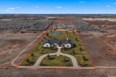 1895 County Road 448, Stockdale, TX 78160