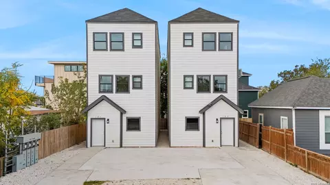 627 S Olive St #202, San Antonio, TX 78203