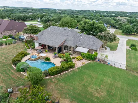 208 Lowman, New Braunfels, TX 78132