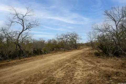 2410 San Miguel Tract #2, Moore, TX 78057