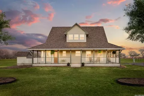 227 Ski Plex, Seguin, TX 78155