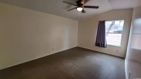 4325 Mountain Pass, Von Ormy, TX 78073 photo 15