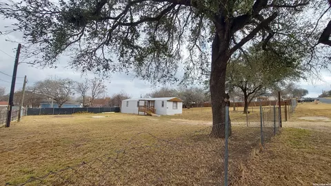 4325 Mountain Pass, Von Ormy, TX 78073 photo 5