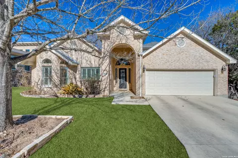 16502 Loma Lndg, Helotes, TX 78023