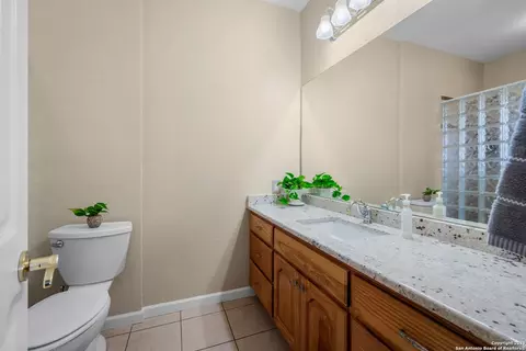 Bath - 765 E Loop 1604, Saint Hedwig, TX 78152 photo 6 of 7