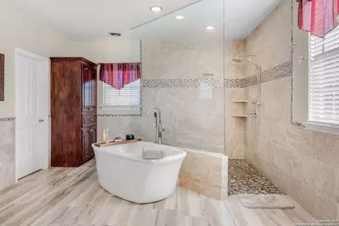 Bath - 765 E Loop 1604, Saint Hedwig, TX 78152 photo 2 of 7