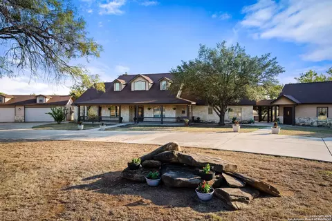 765 E Loop 1604, Saint Hedwig, TX 78152