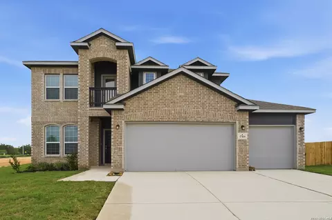 17414 Yellow Pine Dr, Elmendorf, TX 78112
