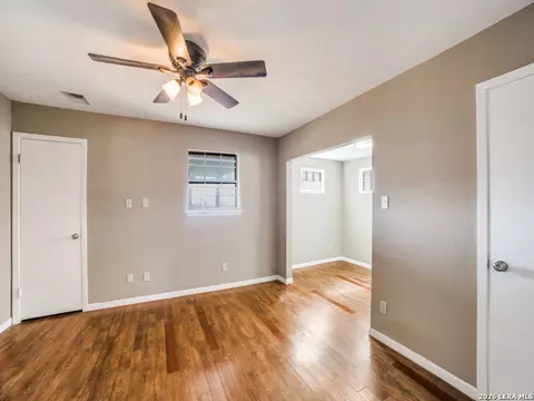 Bedroom - 6953 Von Ormy Rd, Von Ormy, TX 78073 photo 3 of 5