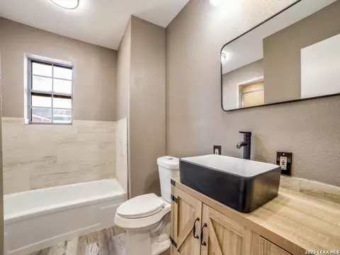 Bath - 6953 Von Ormy Rd, Von Ormy, TX 78073 photo 2 of 2
