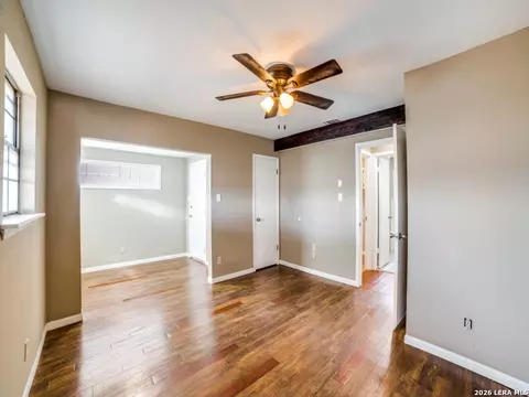 Bedroom - 6953 Von Ormy Rd, Von Ormy, TX 78073 photo 5 of 5