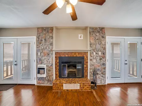 Living - 6953 Von Ormy Rd, Von Ormy, TX 78073 photo 5 of 6