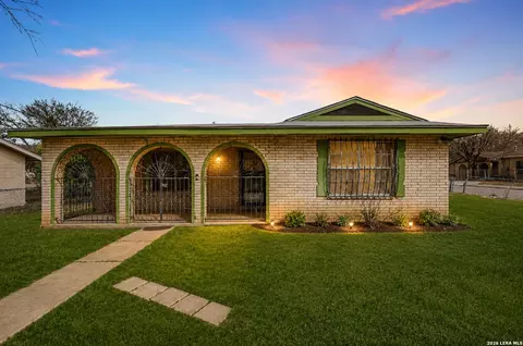 1503 Chihuahua, San Antonio, TX 78207