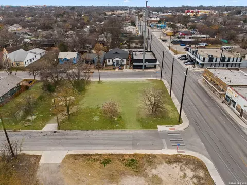 802 N New Braunfels #1, San Antonio, TX 78202