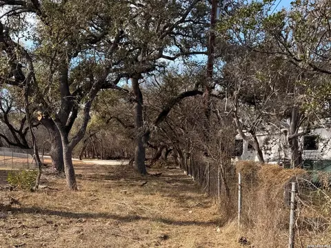 6463 Hollyhock, San Antonio, TX 78240