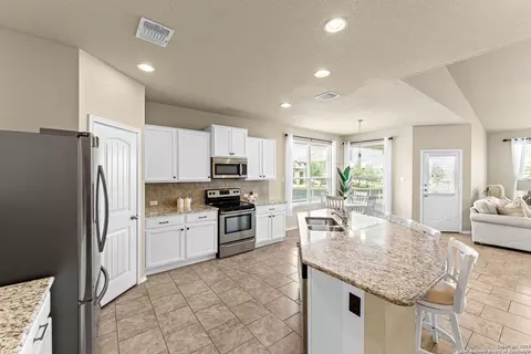 444 Quarter Mare, Cibolo, TX 78108