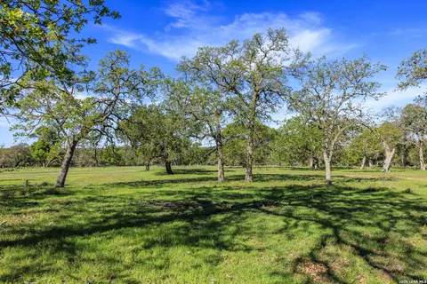 257 Dally, Fredericksburg, TX 78624