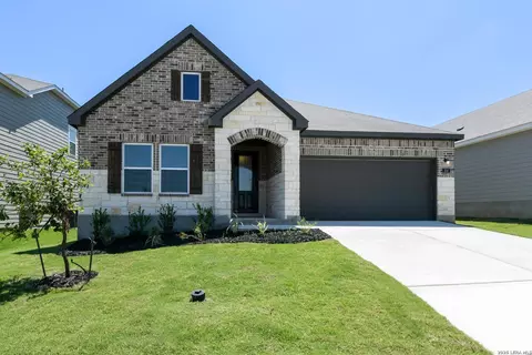 314 Brood Dr, Adkins, TX 78101