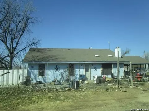 9769 Possum Hollow Rd, San Angelo, TX 76901