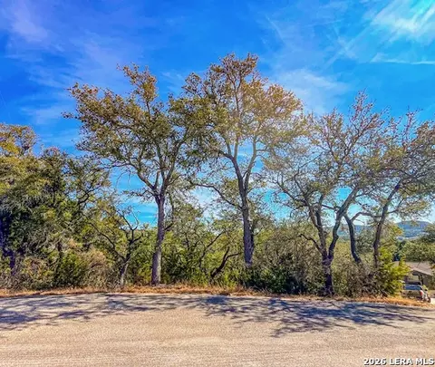 810 La Paloma, Canyon Lake, TX 78133
