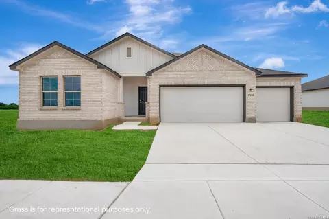 17442 Buffalo Grass Ln, Elmendorf, TX 78112