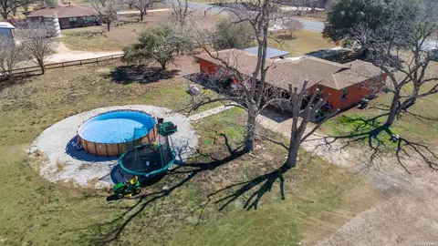 12055 Fm 1346, Saint Hedwig, TX 78152