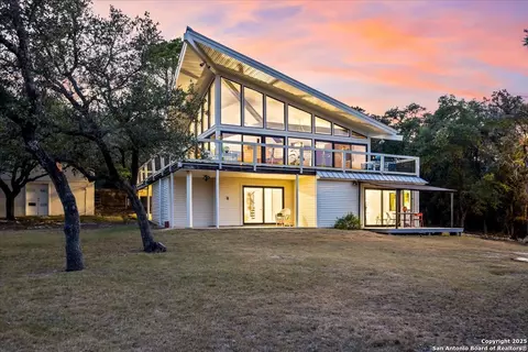 4250 Tanglewood Trl, Spring Branch, TX 78070