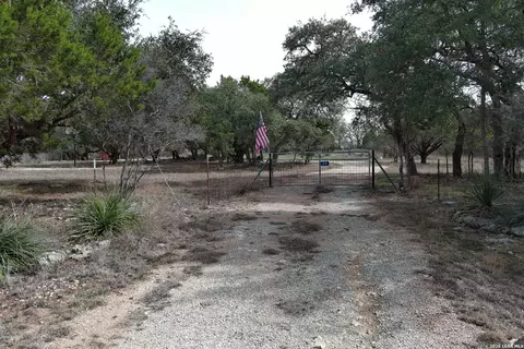 619 S Avenue F, Johnson City, TX 78636 photo 10