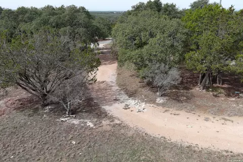 619 S Avenue F, Johnson City, TX 78636 photo 11