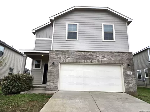 2440 Ayers Dr, Seguin, TX 78155