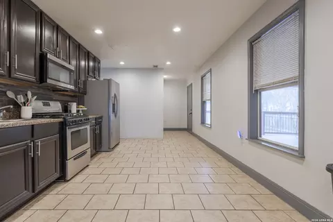 867 Price, San Antonio, TX 78211