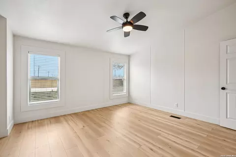 101 Natchez, Poth, TX 78147 photo 23