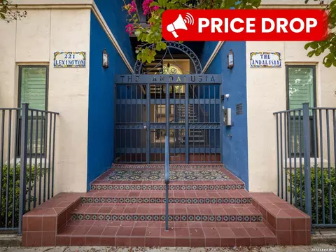 221 Lexington Ave #317, San Antonio, TX 78215