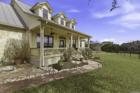 104 Rolling Vw, Boerne, TX 78006