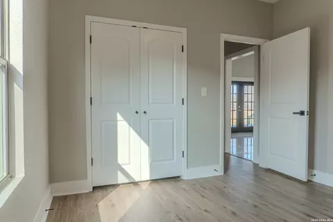 Bedroom - 185 E Medium Mdw, Lytle, TX 78052 photo 7 of 8