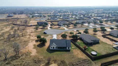 View/Area - 185 E Medium Mdw, Lytle, TX 78052 photo 3 of 3