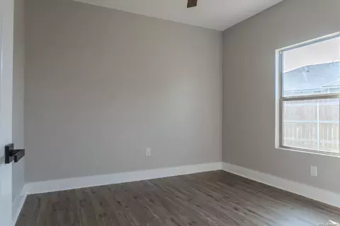Bedroom - 185 E Medium Mdw, Lytle, TX 78052 photo 8 of 8