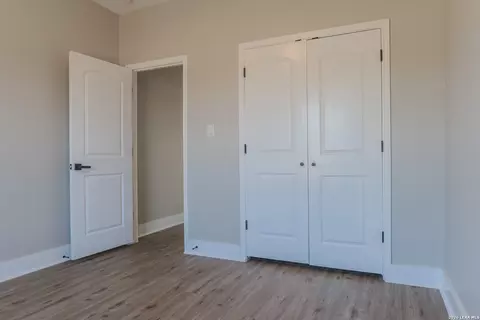 Bedroom - 185 E Medium Mdw, Lytle, TX 78052 photo 5 of 8
