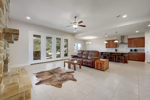 116 S Jerry Grey, Blanco, TX 78606