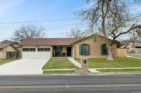 2835 Hiawatha, San Antonio, TX 78210