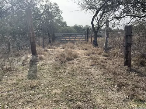 00 Cr 6719, Natalia, TX 78059