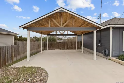 Exterior - 441 Cimarron, Spring Branch, TX 78070 photo 4 of 7