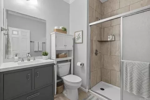 Bath - 441 Cimarron, Spring Branch, TX 78070 photo 1 of 1
