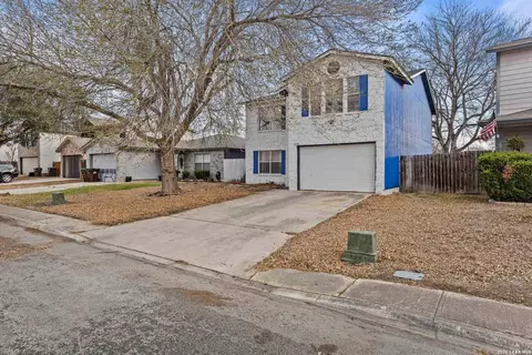 8146 Easy Mdw, Converse, TX 78109